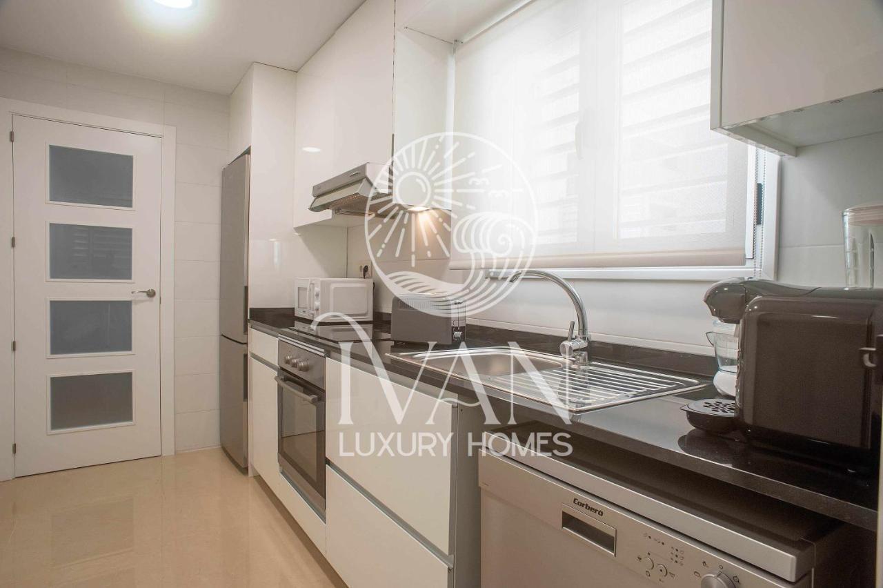 Casa Munteanu Ivan Luxury Homes 6ªpta Norte 1ªlinea 奥罗佩萨德尔马 外观 照片
