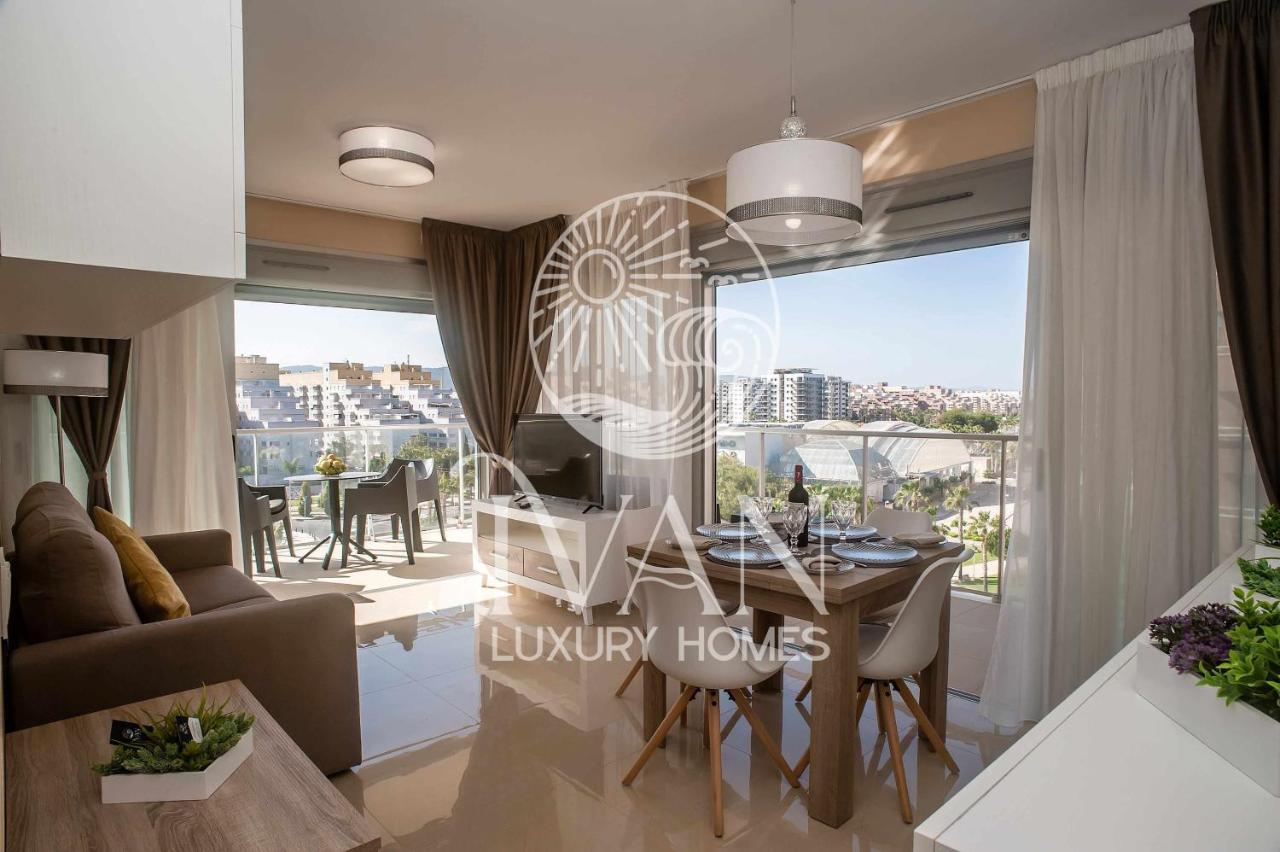 Casa Munteanu Ivan Luxury Homes 6ªpta Norte 1ªlinea 奥罗佩萨德尔马 外观 照片