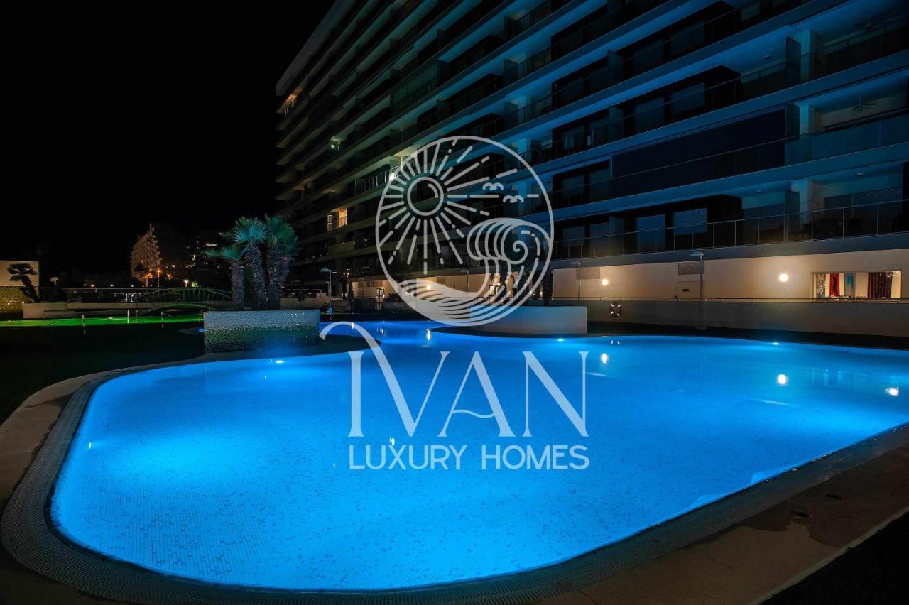 Casa Munteanu Ivan Luxury Homes 6ªpta Norte 1ªlinea 奥罗佩萨德尔马 外观 照片